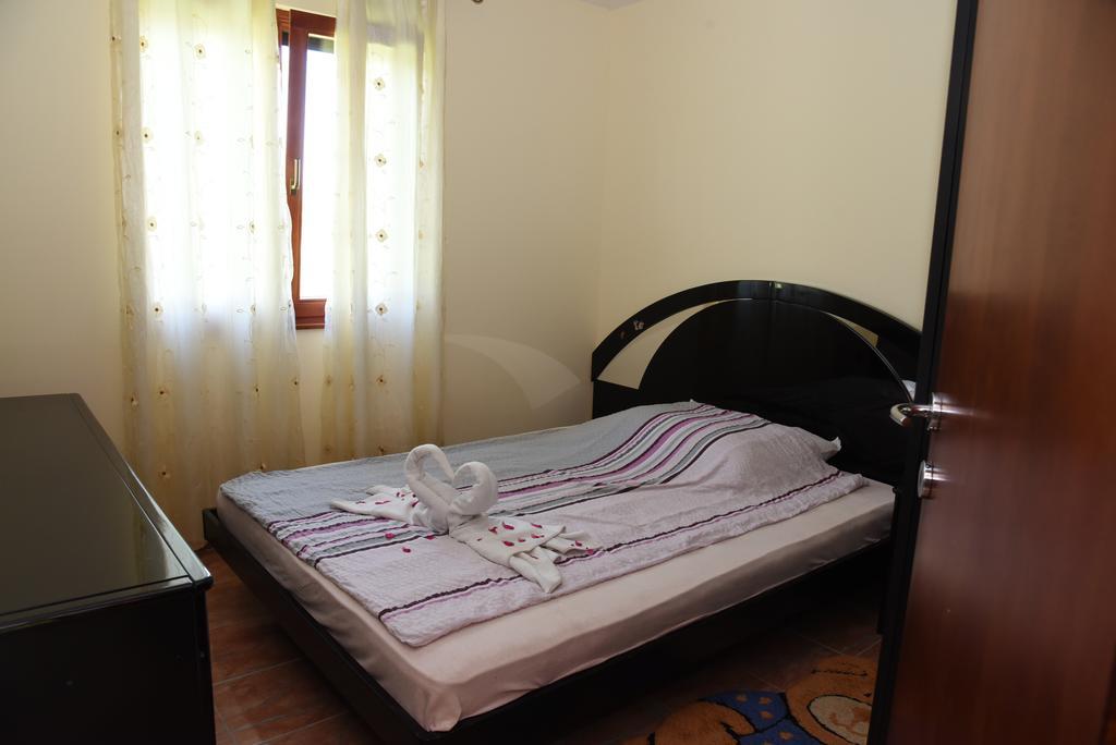 Holiday Home Kucica Na Drvetu Banja Koviljaca Bagian luar foto