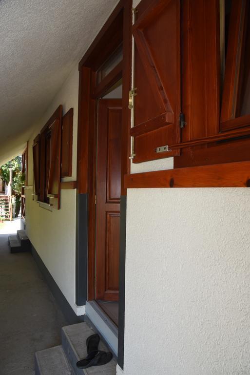 Holiday Home Kucica Na Drvetu Banja Koviljaca Bagian luar foto